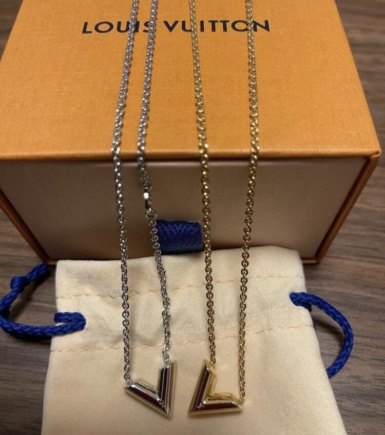 【定番人気】ルイヴィトン★ネックレス エセンシャルV 2色